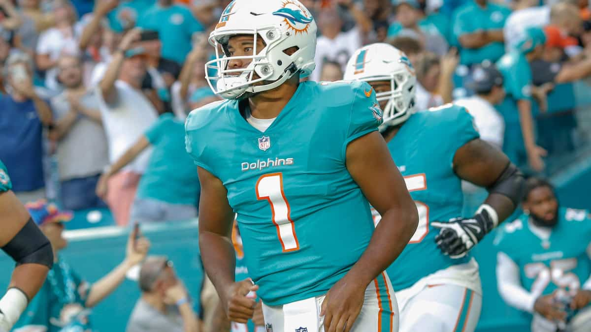 Dolphins vs. Patriots Predictions, Picks, Odds Today: Will Tua Tagovailoa  Have Another Big Game at New England?