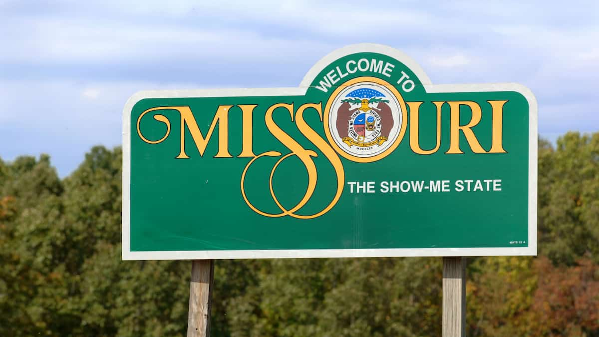 Missouri's pro sports teams push to get legal sports gambling on 2024  ballot - Newsday