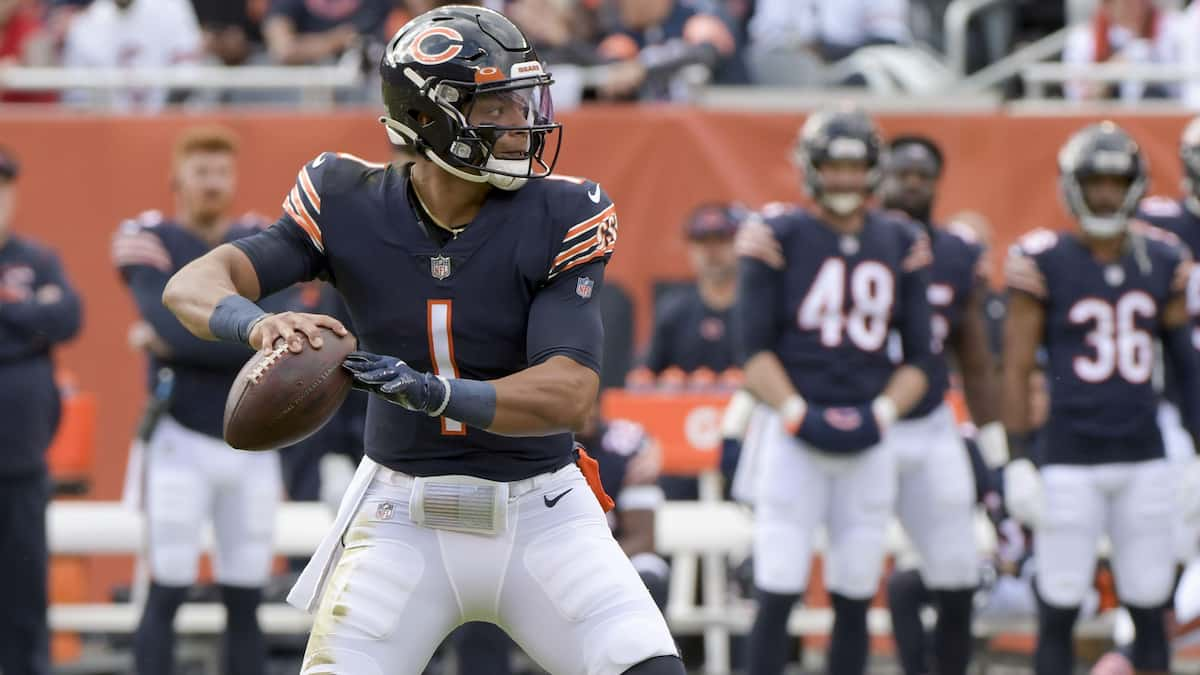 Bears vs. Steelers odds, Week 9: Opening betting lines, points spreads plus  early movement for MNF - DraftKings Network