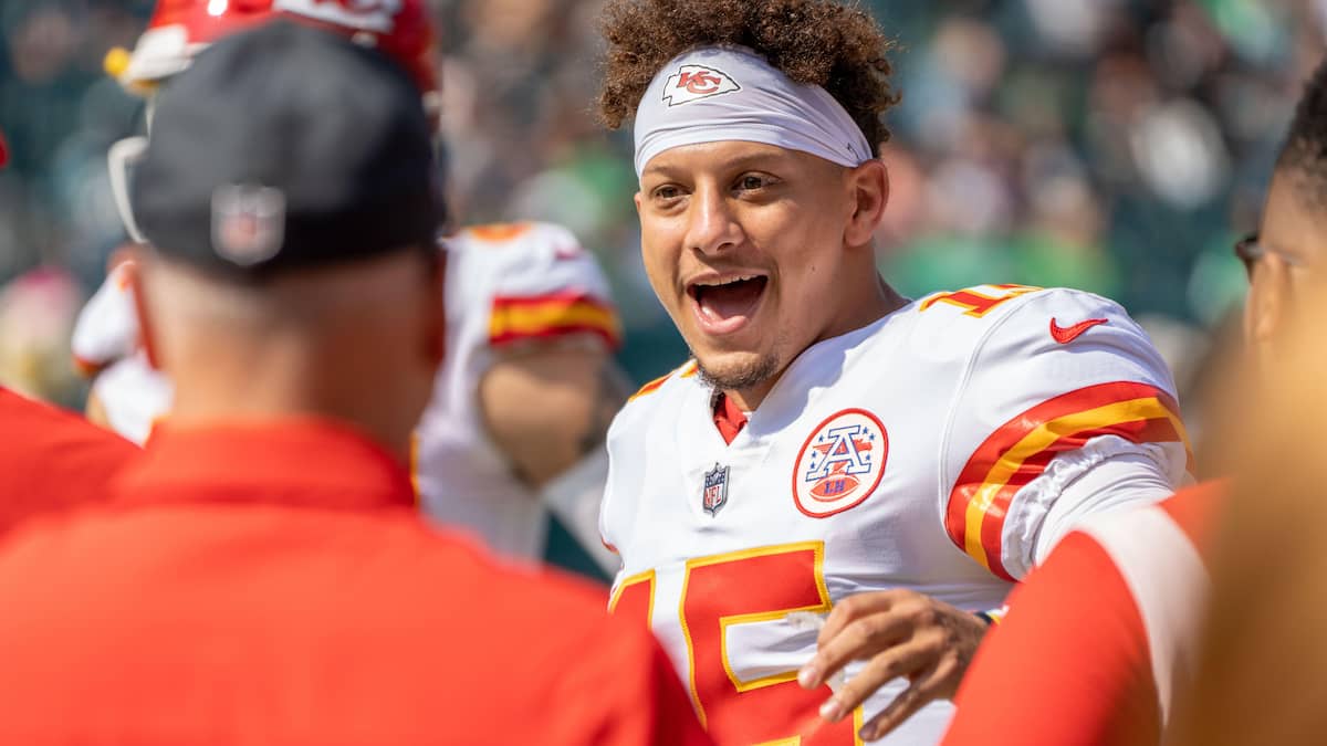 Chiefs open as slight favorites for Week 7 game against Titans