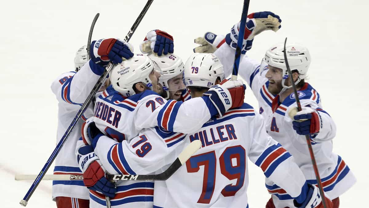 Islanders vs. Rangers predictions, total over/under and odds for Thursday 