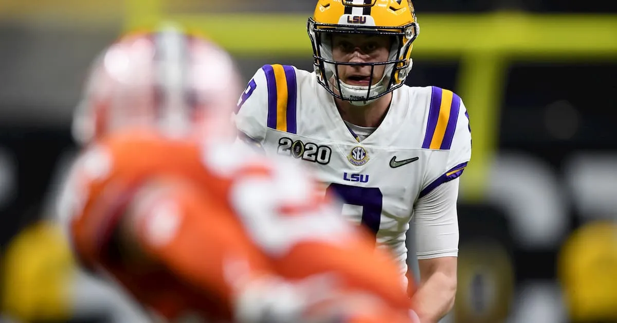 Lot Detail - Joe Burrow 2019 LSU Used Football Helmet *Used During  Championship Season*