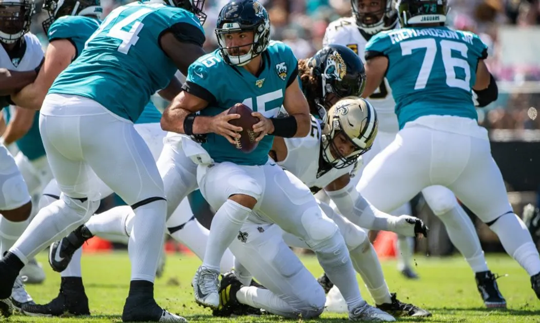 JACKSONVILLE, FL - NOVEMBER 27: Jacksonville Jaguars mascot Jaxson