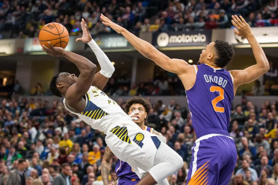 Hornets take charge early, hold on late to beat Pacers - Seattle