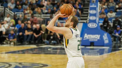 Utah Jazz vs Golden State Warriors Predictions, Betting Odds, Picks, Moneyline