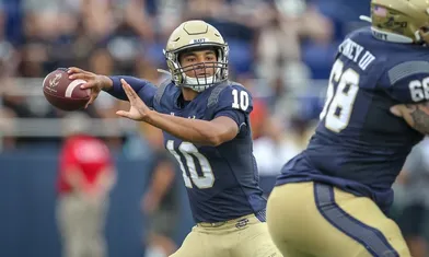 Navy Midshipmen vs Notre Dame Fighting Irish: Predictions, Odds and Roster Notes