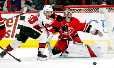 Ottawa Senators vs Carolina Hurricanes - Odds and Predictions