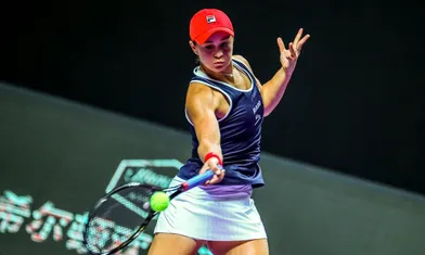 2019 WTA Finals: Ashleigh Barty vs Petra Kvitova - Predictions and Odds
