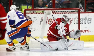 New York Islanders vs Carolina Hurricanes Game 4: Predictions, Odds and How to Watch
