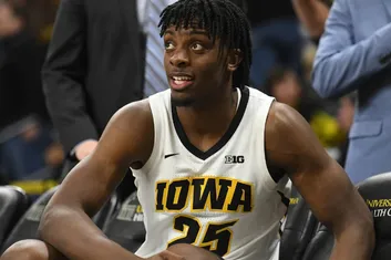 Michigan Wolverines vs Iowa Hawkeyes: Predictions, Odds and Roster Notes