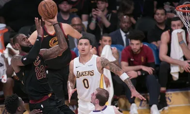 Cleveland Cavaliers vs Los Angeles Lakers: Predictions, Odds and Roster Notes
