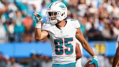 Best SNF Dolphins vs. Eagles Same Game Parlay & Prop Bets