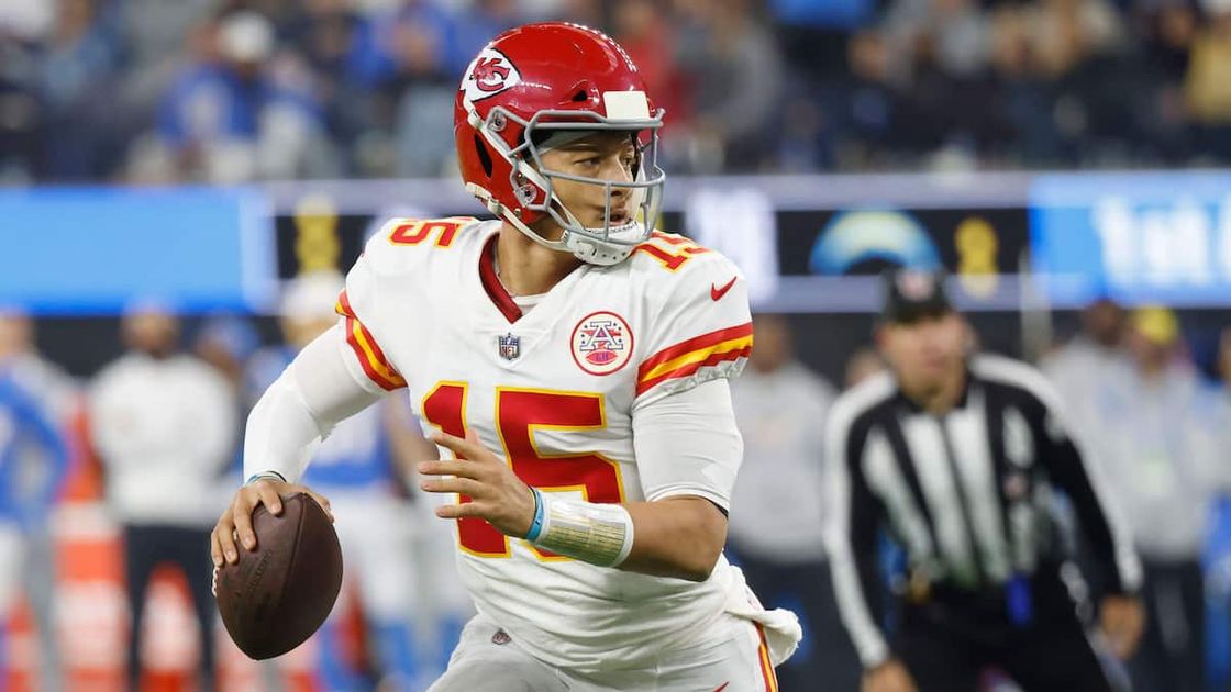 Kansas City Chiefs vs. Denver Broncos picks, predictions NFL Week 18