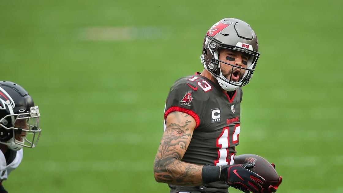 Cowboys vs. Buccaneers Props: Bets on Michael Gallup, Mike Evans