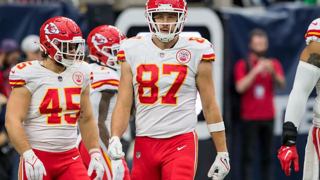 Chiefs News: CBS analyst predicts the Chiefs will secure AFC's top